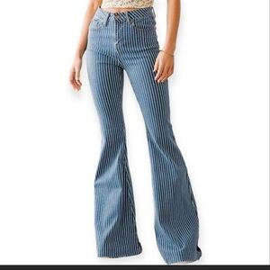Judy Blue High Rise Striped Flare Jeans Size 3/26 NWT Boutique Denim Statement